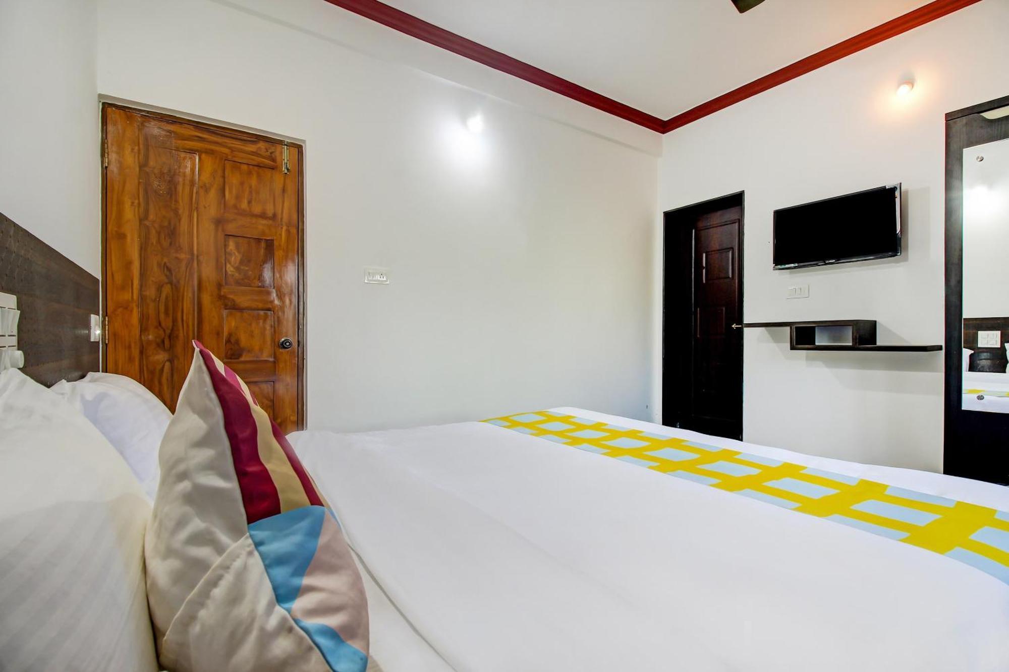 Super Hotel O Pradeep Guest House Near Baga Beach ภายนอก รูปภาพ